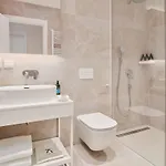 Апарт-отель Petram & Residences