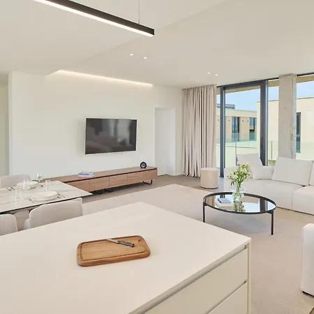 Апарт-отель Petram & Residences 4*
