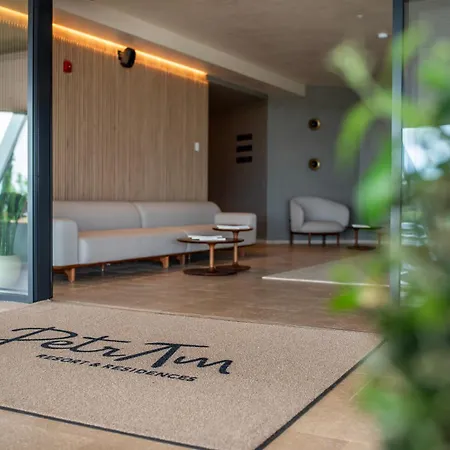 Apart-hotel Petram & Residences 4*