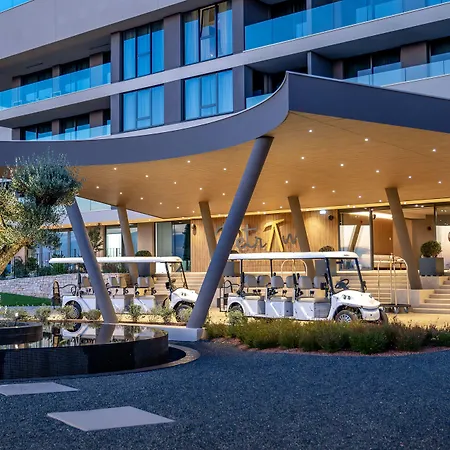 Petram & Residences