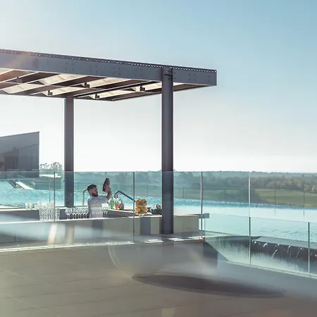 アパートホテル Petram & Residences