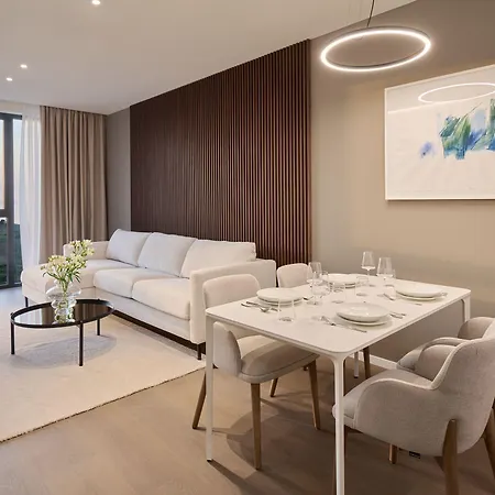 Petram & Residences アパートホテル