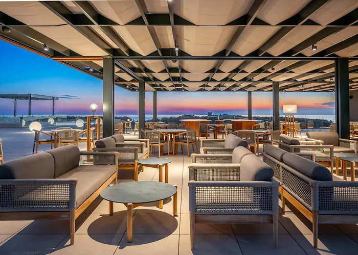 Petram & Residences Aparthotel