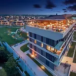 Petram & Residences מלון דירות
