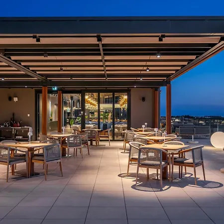 Petram & Residences Aparthotel 4*