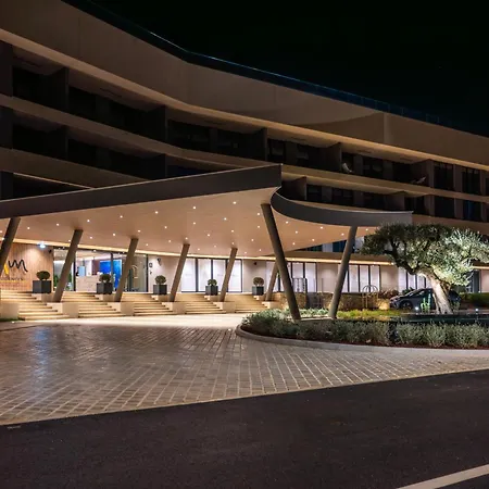 Petram & Residences Aparthotel 4*