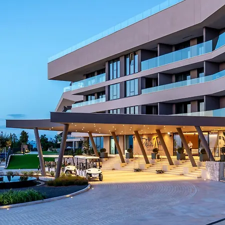 Petram & Residences 4*