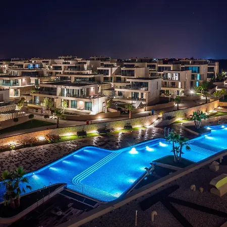 Petram & Residences 4*