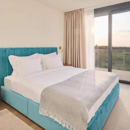 Petram & Residences Aparthotel 4*