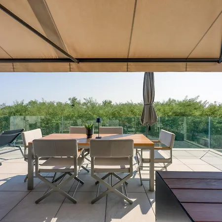 Petram & Residences Appart hôtel
