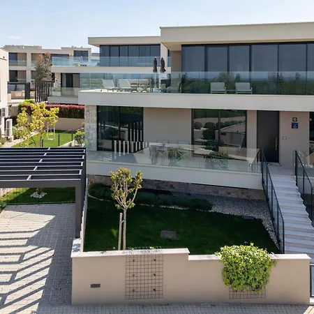 Petram & Residences Appart hôtel 4*