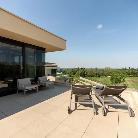 Petram & Residences 4*