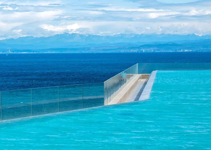 Petram & Residences Aparthotel 4*